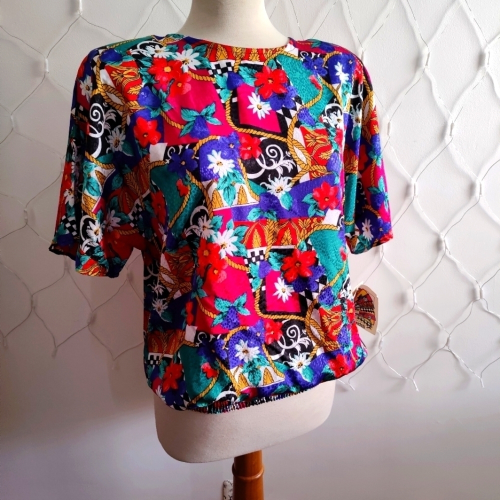 NWT •Vintage Colorful Pullover Blouse • Floral • by Teddi of CA • Size Medium